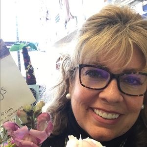 Meet your Posher, Joann